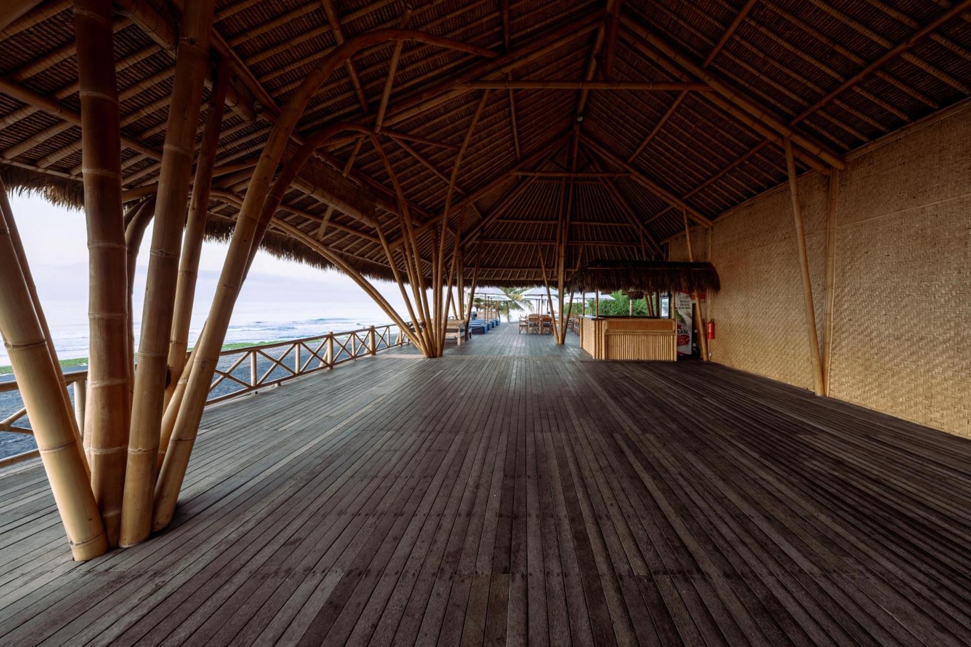 Hotel Komune And Beach Club Bali Keramas Exterior photo