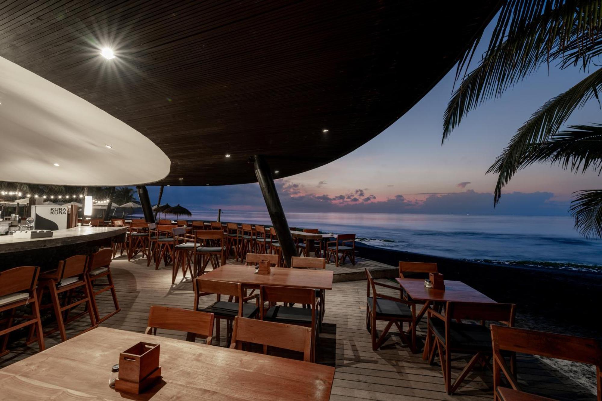 Hotel Komune And Beach Club Bali Keramas Exterior photo