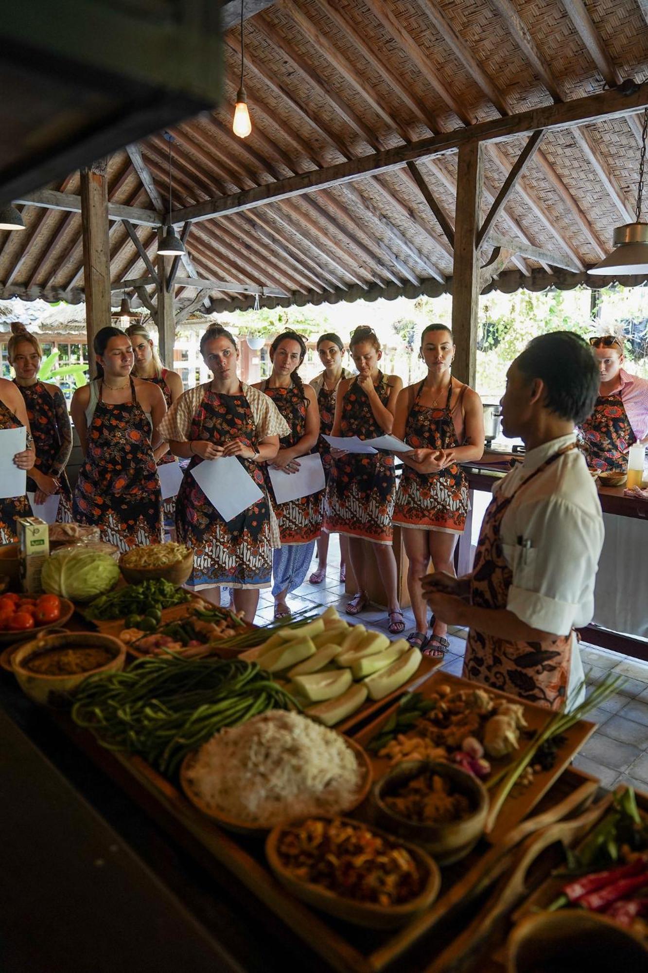 Hotel Komune And Beach Club Bali Keramas Exterior photo